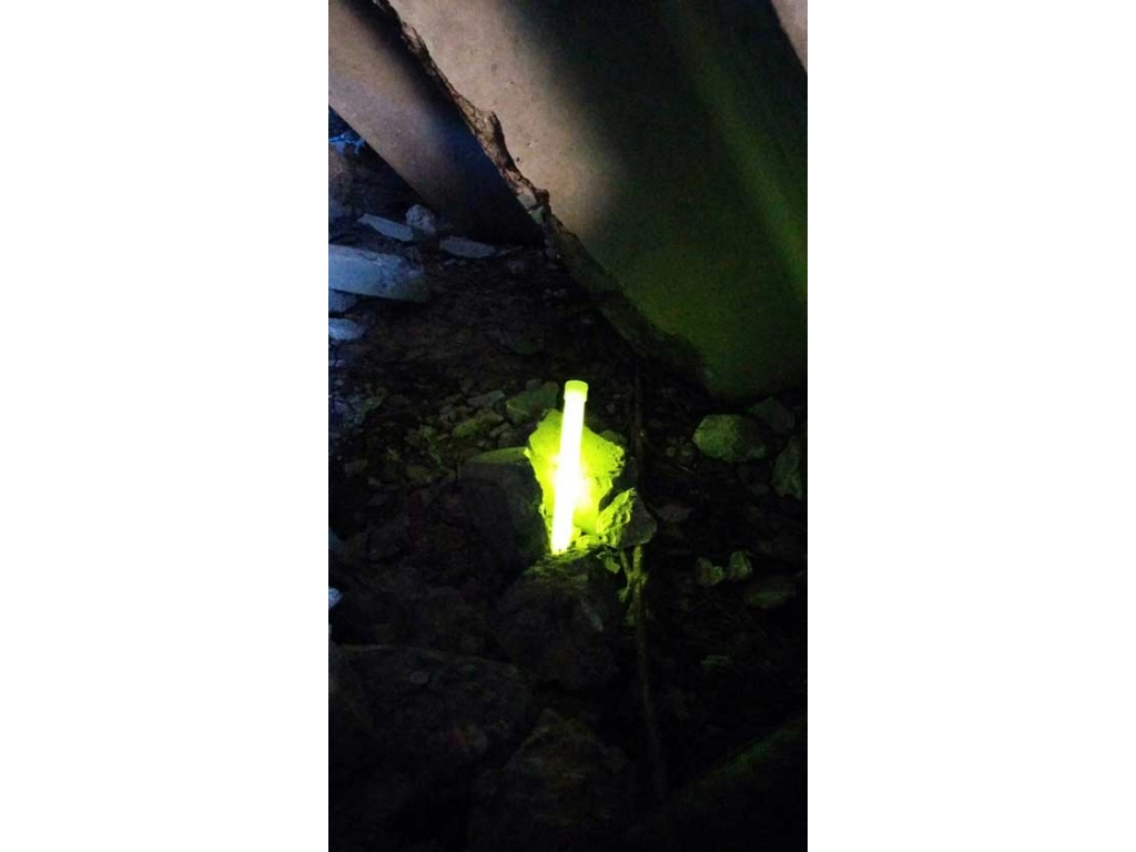 BATON LUMINEUX JAUNE 15CM